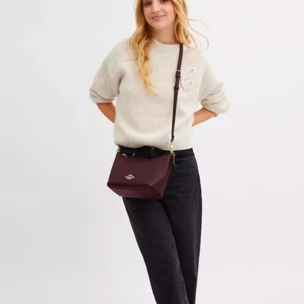 NWT COACH Zip Top‎ Leather Shoulder Bag